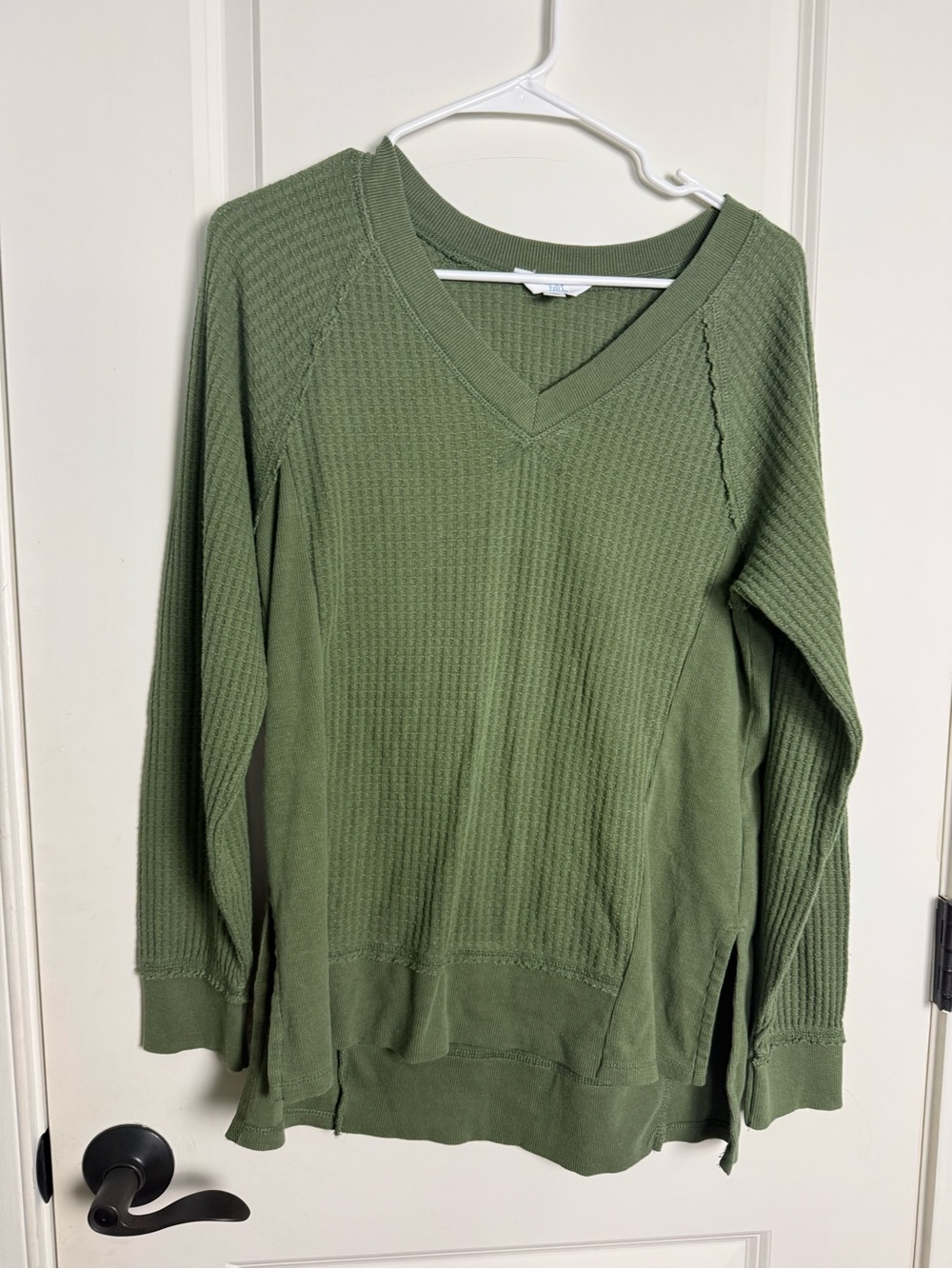 No Boundaries Olive V-Neck Knit Pullover